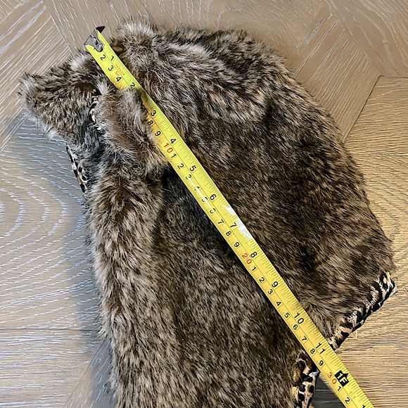 Faux Fur Hat & Scarf Combo - Picture 9 of 9